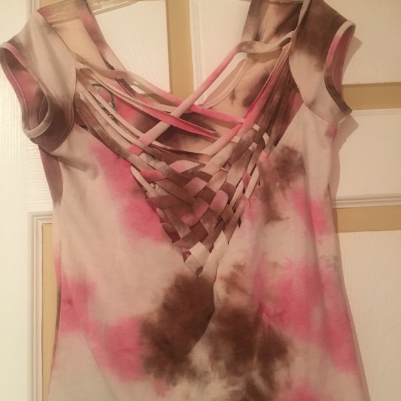 Top with the appliqué - Picture 4 of 5